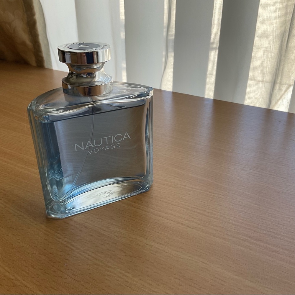 Nautica Voyage by Nautica for Men 3.4 oz Eau De Toilette Spray